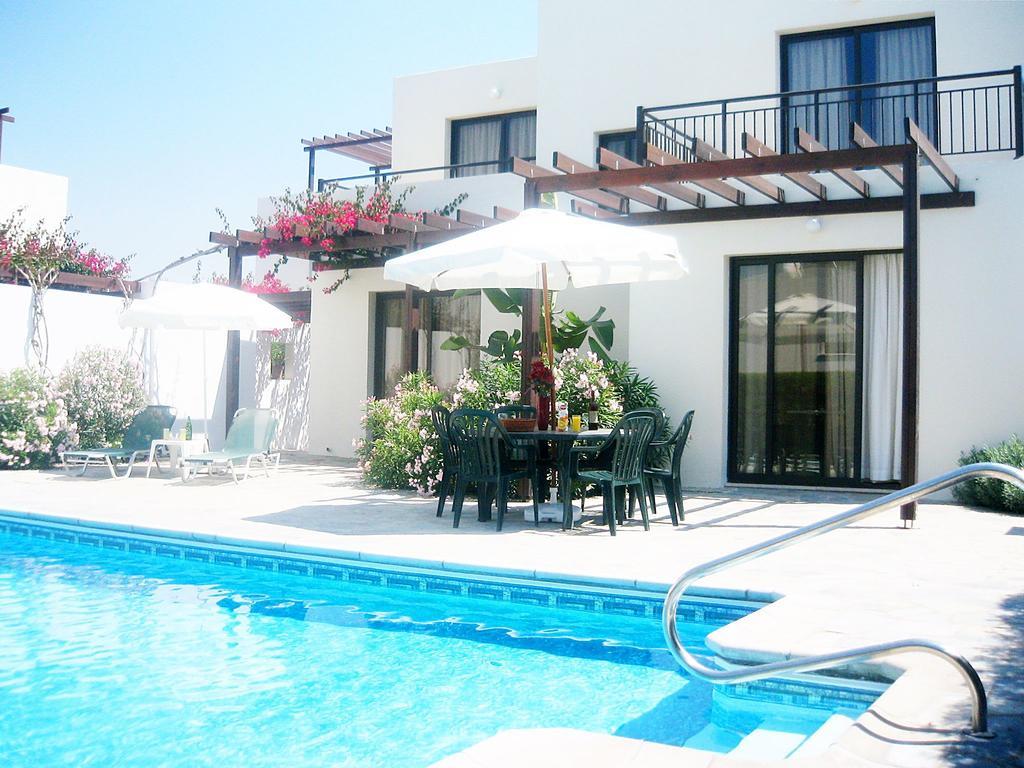 Aura Holiday Villas Paphos Buitenkant foto