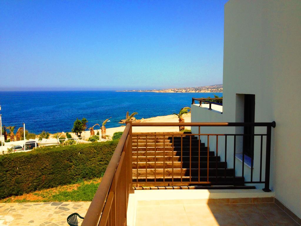 Aura Holiday Villas Paphos Buitenkant foto