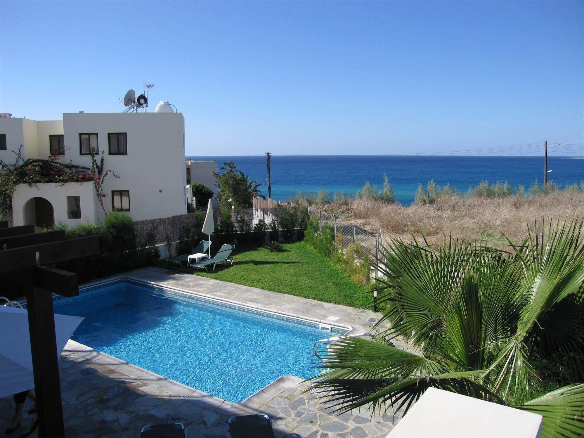 Aura Holiday Villas Paphos Buitenkant foto