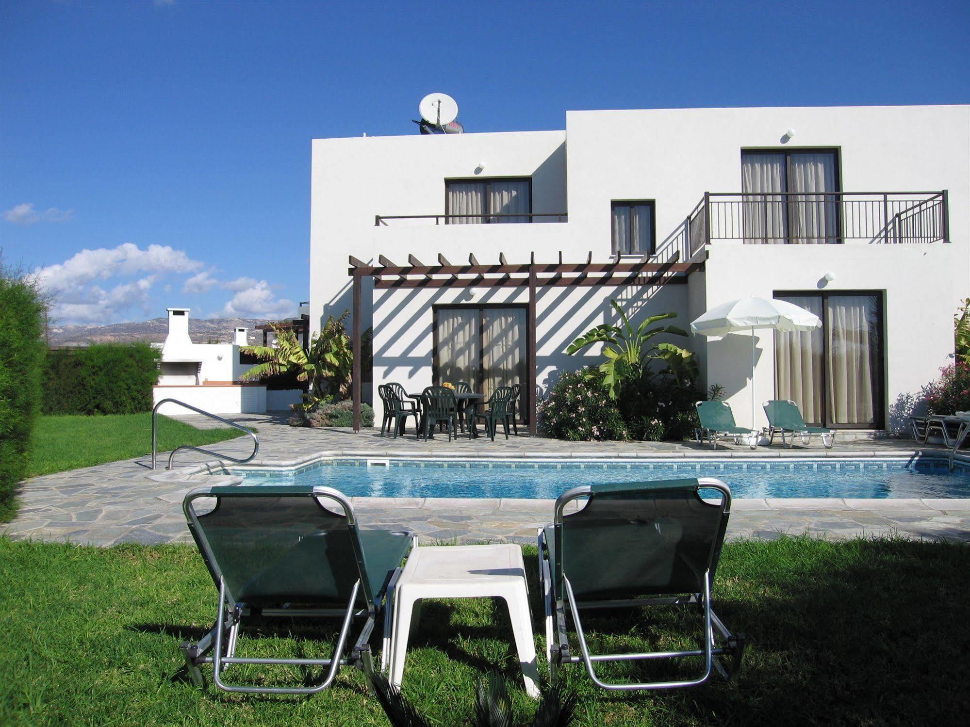 Aura Holiday Villas Paphos Buitenkant foto